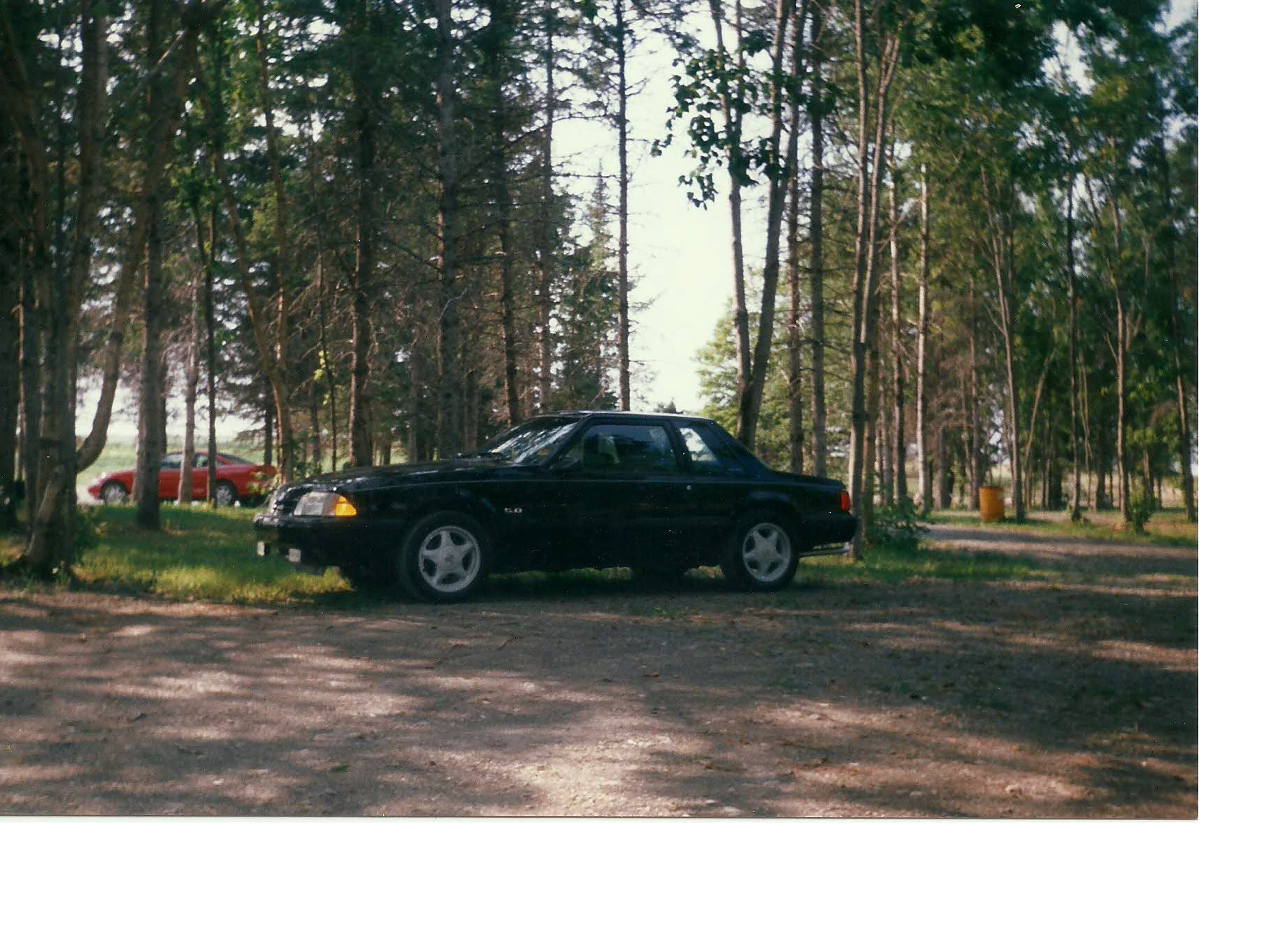 1992 mustang LX noir.png