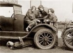automobile-women-mechanics.jpg